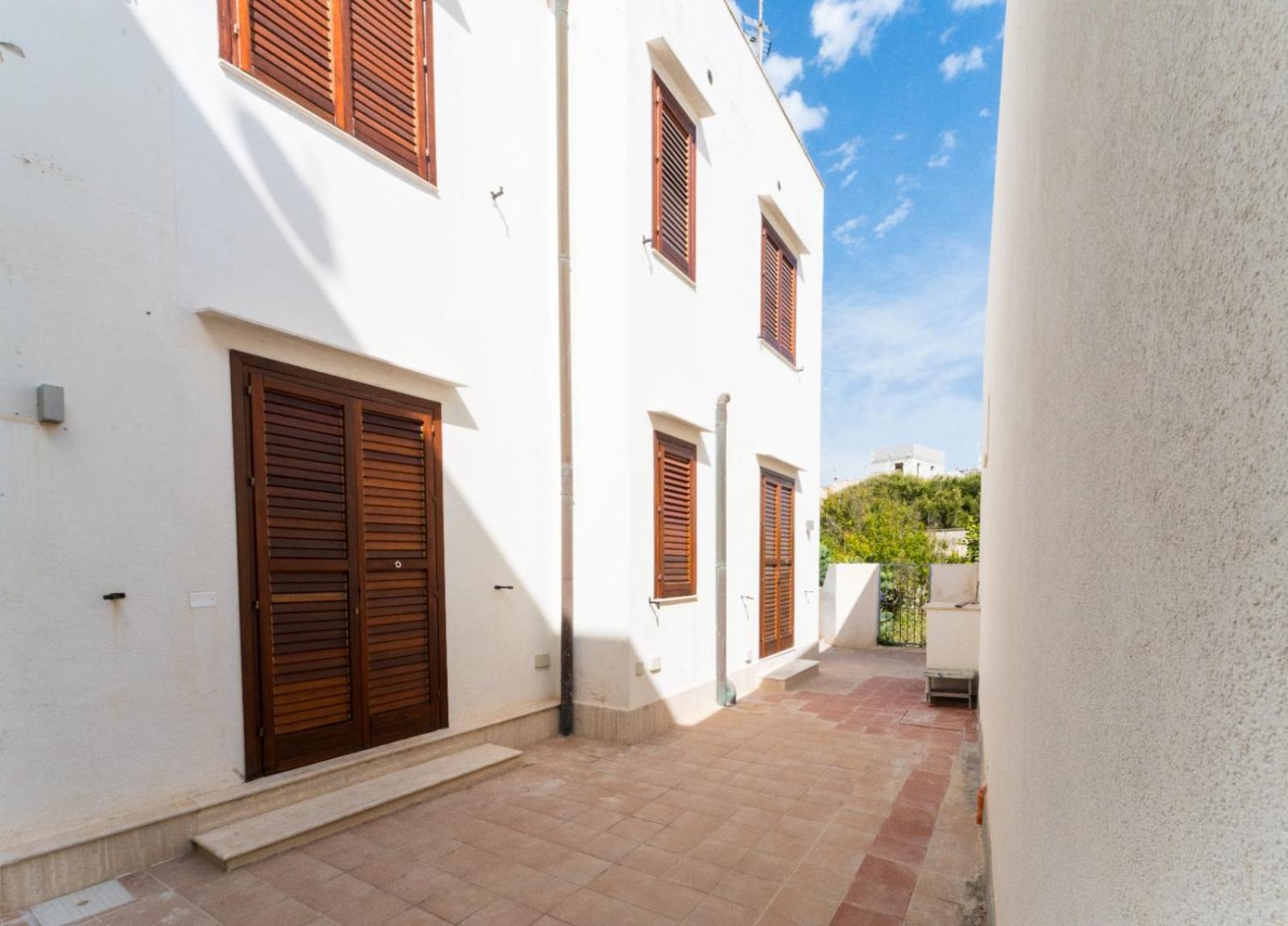 La Corte Di Colombo Favignana Exteriör bild